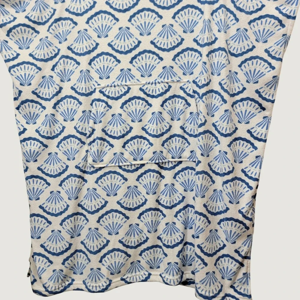 Throwzy by Marlo Hooded Coverup Women One Size Blue White Seashells Beach Poncho